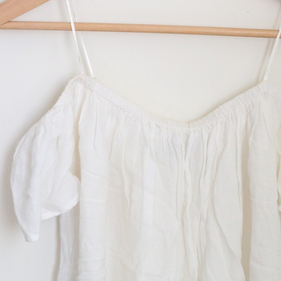 Zara White w/Blue Embroidery Off the Shoulder Top - Picture 3 of 3